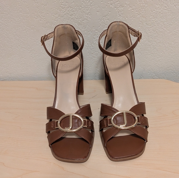 Jones New York Shoes - Jones New York Brown Leather Block Heel Sandals with Gold Accent